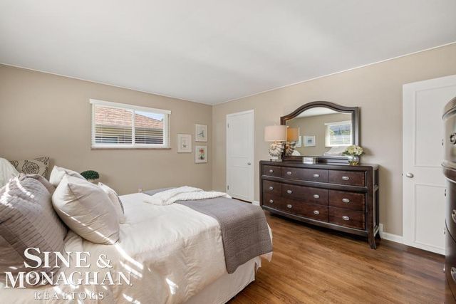 605 Hidden Lane, Grosse Pointe Woods, MI 48235