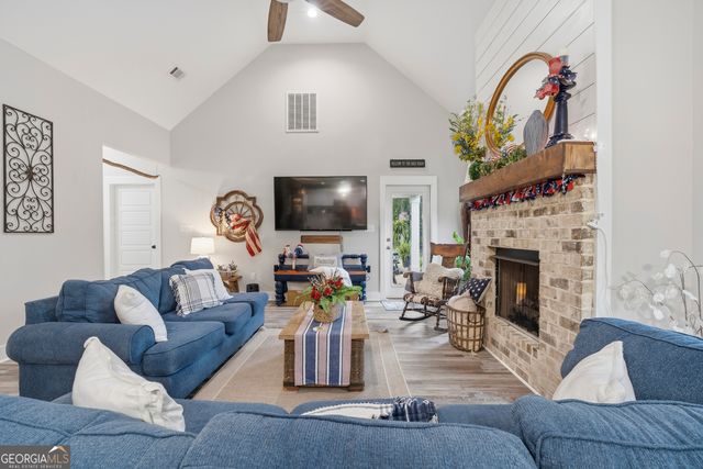 221 Diamond Place, Gray, GA 31032