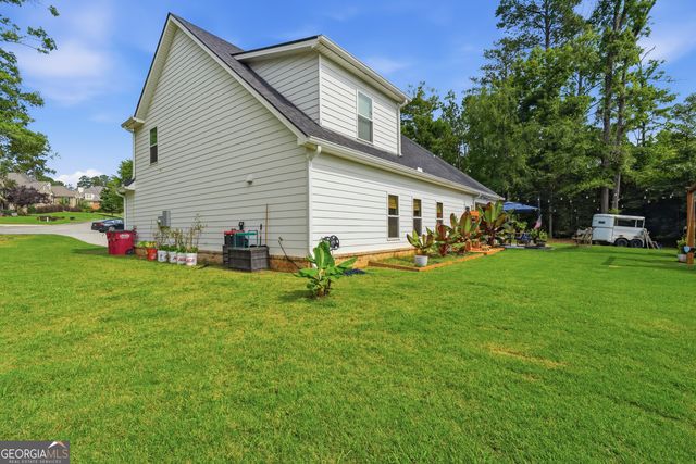 221 Diamond Place, Gray, GA 31032