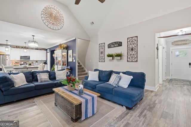 221 Diamond Place, Gray, GA 31032