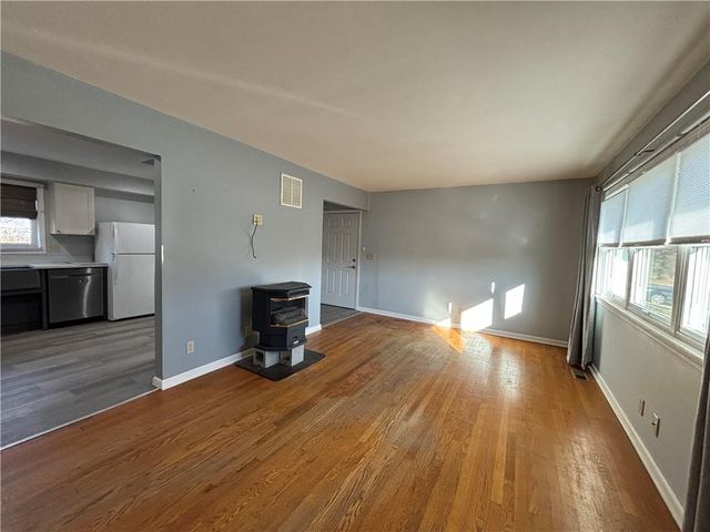 2900 S Appleton Avenue, Independence, MO 64052