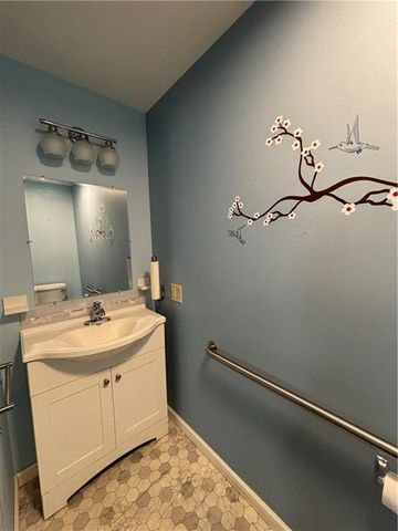 2900 S Appleton Avenue, Independence, MO 64052