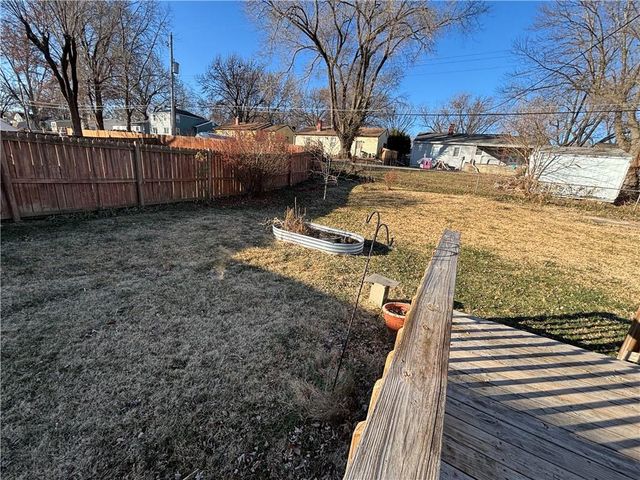 2900 S Appleton Avenue, Independence, MO 64052