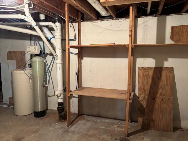 2900 S Appleton Avenue, Independence, MO 64052