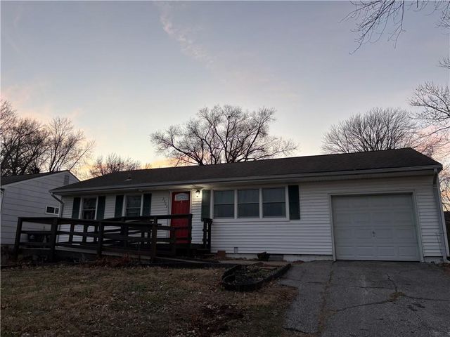 2900 S Appleton Avenue, Independence, MO 64052