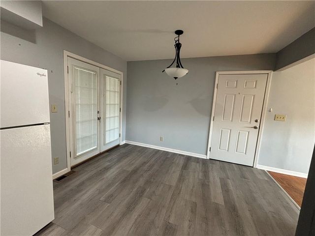 2900 S Appleton Avenue, Independence, MO 64052