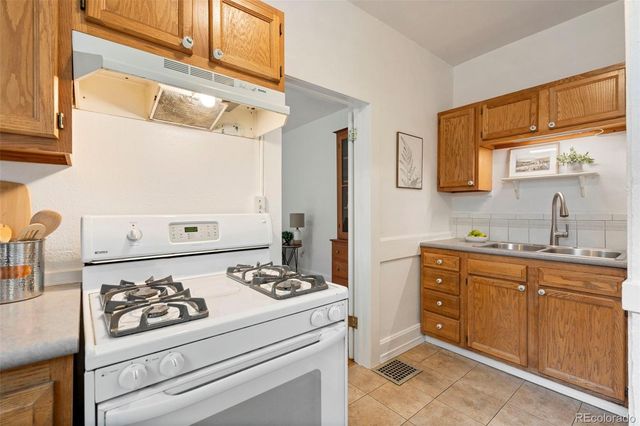1808 S Pennsylvania Street, Denver, CO 80210