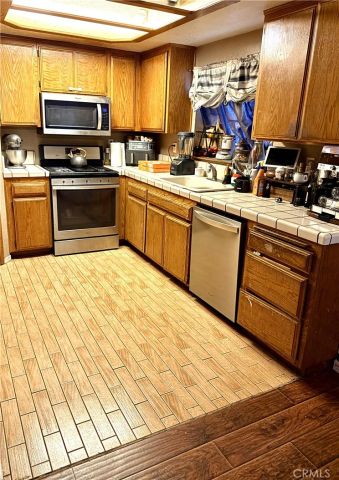 18104 Birch, Hesperia, CA 92345