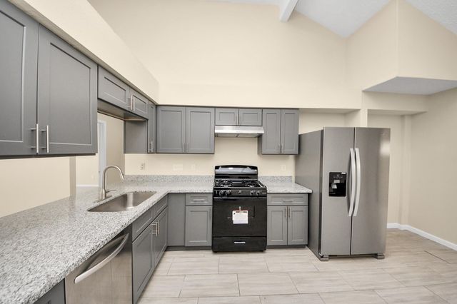 6011 Shady Manor Drive, Katy, TX 77449