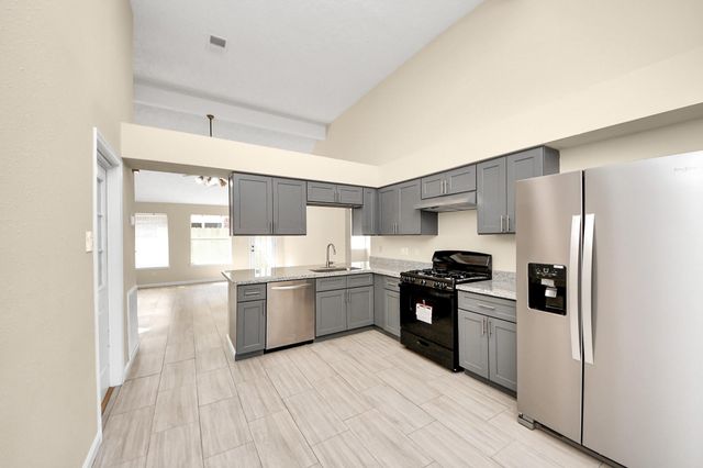 6011 Shady Manor Drive, Katy, TX 77449