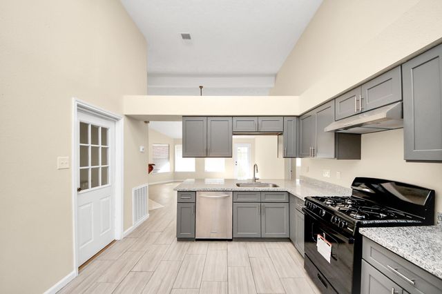 6011 Shady Manor Drive, Katy, TX 77449