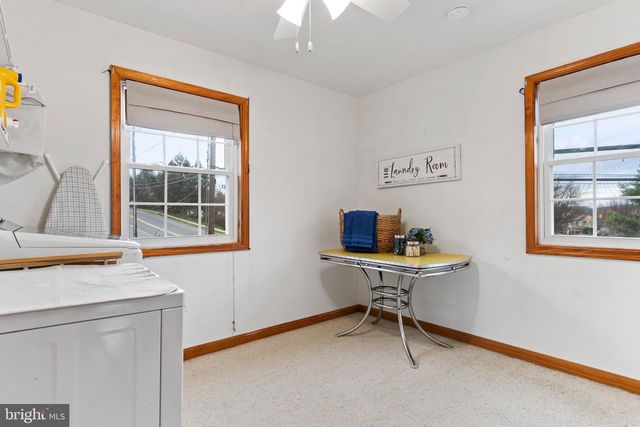 872 WALTONVILLE RD, Hummelstown, PA 17036