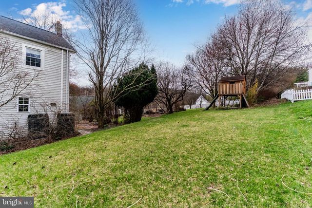 872 WALTONVILLE RD, Hummelstown, PA 17036
