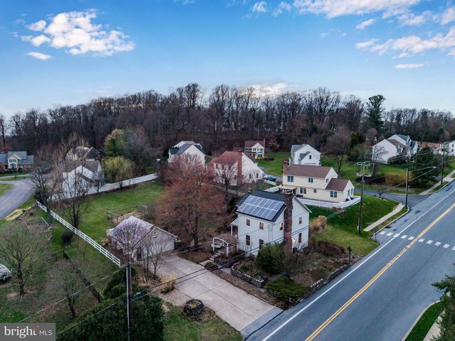872 WALTONVILLE RD, Hummelstown, PA 17036