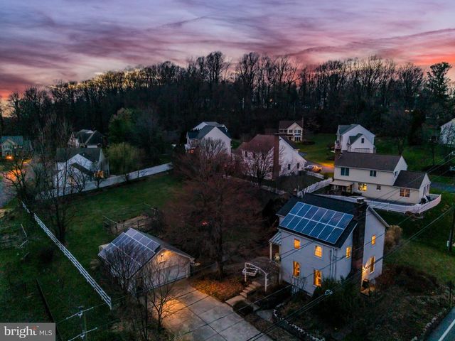 872 WALTONVILLE RD, Hummelstown, PA 17036