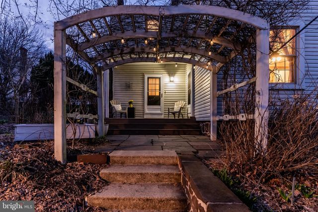 872 WALTONVILLE RD, Hummelstown, PA 17036