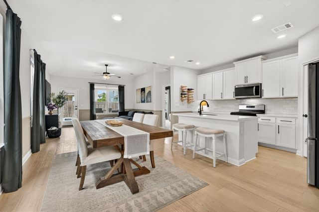 8604 Cottage Rose DR, Austin, TX 78744