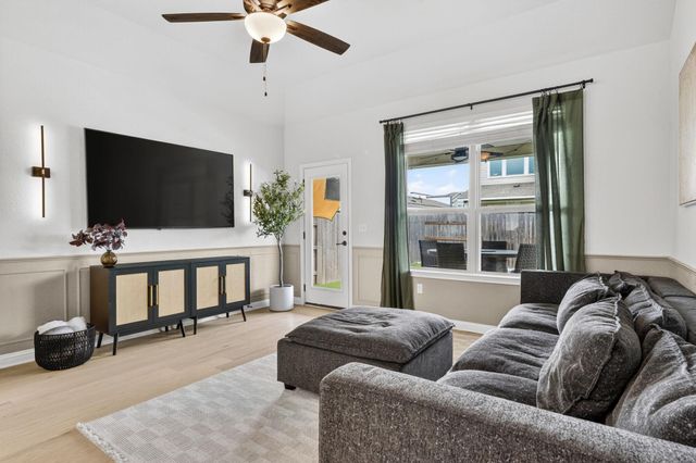 8604 Cottage Rose DR, Austin, TX 78744