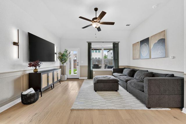 8604 Cottage Rose DR, Austin, TX 78744