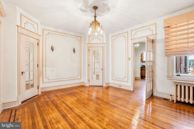 5330 N SYDENHAM ST, Philadelphia, PA 19141