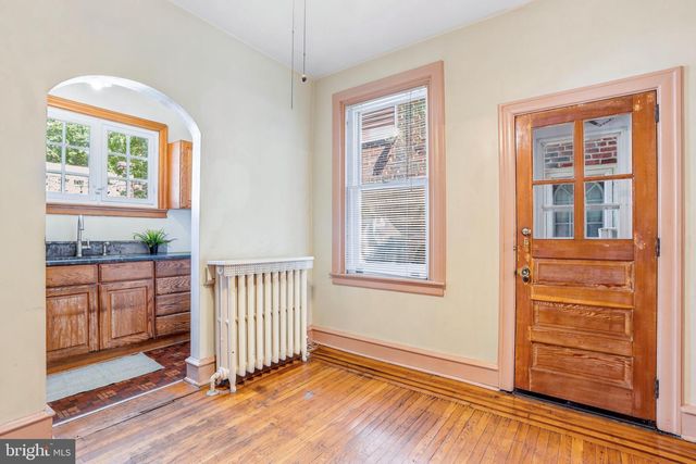 5330 N SYDENHAM ST, Philadelphia, PA 19141