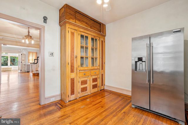 5330 N SYDENHAM ST, Philadelphia, PA 19141