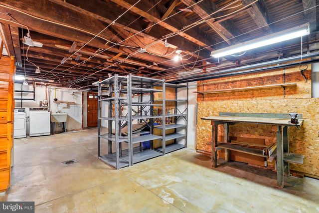 5330 N SYDENHAM ST, Philadelphia, PA 19141