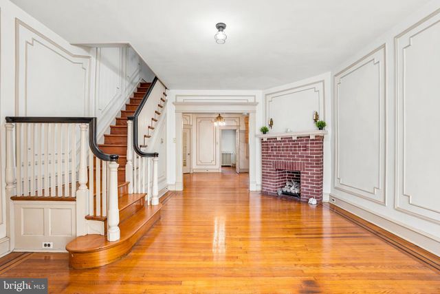 5330 N SYDENHAM ST, Philadelphia, PA 19141