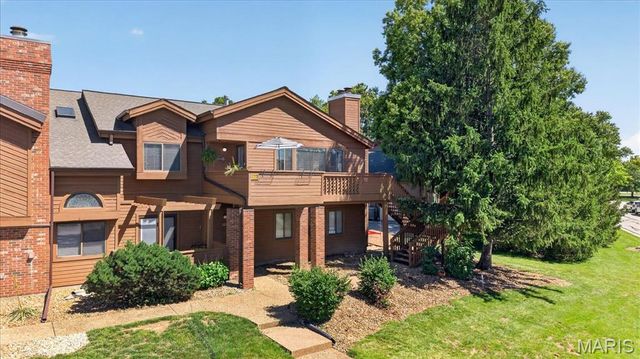 222 Hemingway Lane G, Weldon Spring, MO 63304