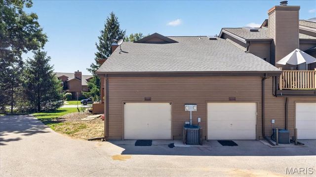 222 Hemingway Lane G, Weldon Spring, MO 63304