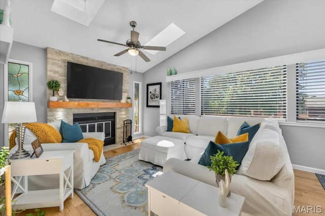 222 Hemingway Lane G, Weldon Spring, MO 63304