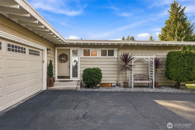 239 SW 184th Street, Normandy Park, WA 98166