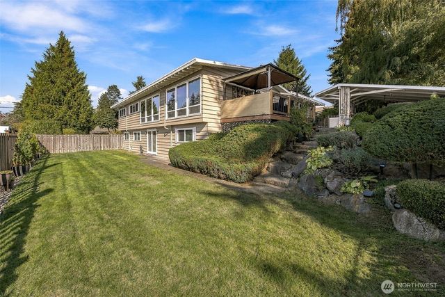 239 SW 184th Street, Normandy Park, WA 98166