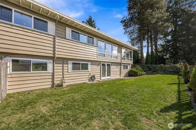 239 SW 184th Street, Normandy Park, WA 98166