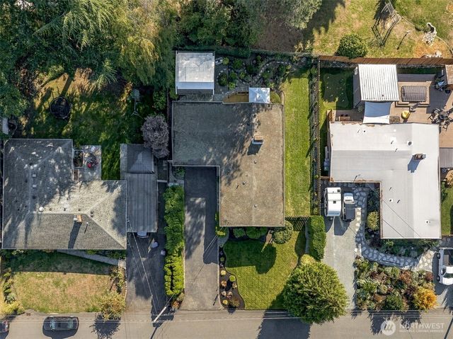 239 SW 184th Street, Normandy Park, WA 98166