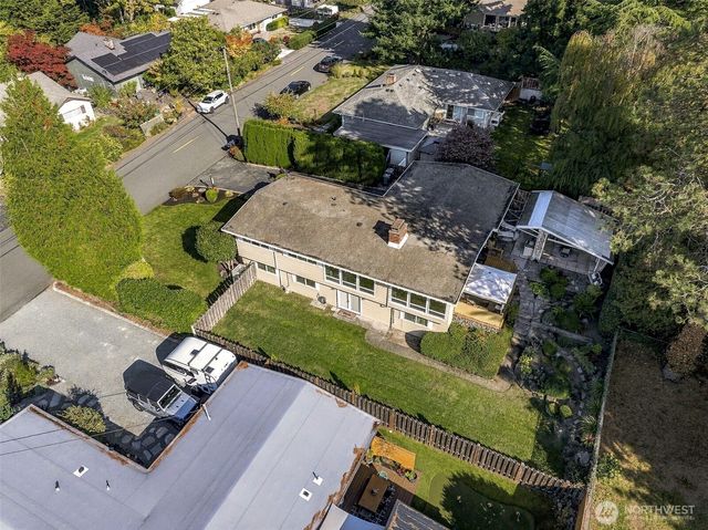 239 SW 184th Street, Normandy Park, WA 98166