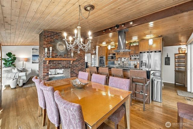 239 SW 184th Street, Normandy Park, WA 98166