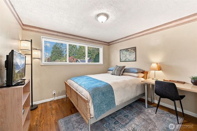 239 SW 184th Street, Normandy Park, WA 98166