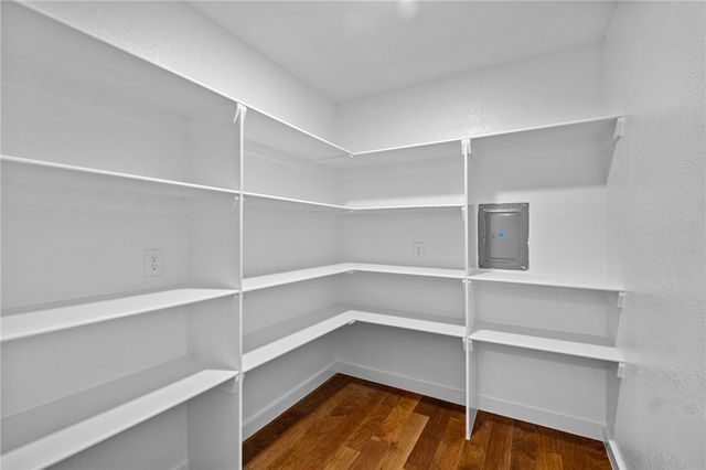 208 13th Street, Bentonville, AR 72712