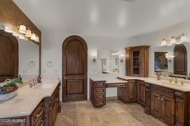 4280 N La Linda Rama, Tucson, AZ 85718