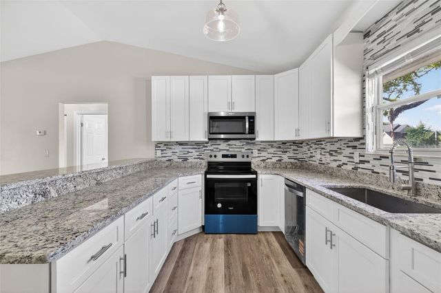 1120 GARDNER LANE, Mount Dora, FL 32757