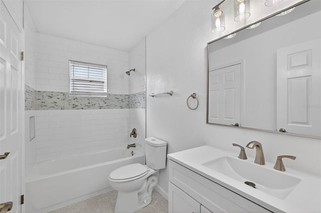 1120 GARDNER LANE, Mount Dora, FL 32757