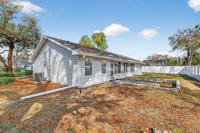 1120 GARDNER LANE, Mount Dora, FL 32757