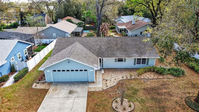 1120 GARDNER LANE, Mount Dora, FL 32757