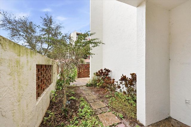 2650 PEARCE DRIVE 111, Clearwater, FL 33764