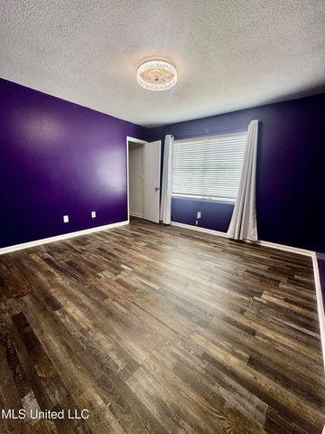 1315 Sussex Drive, Ocean Springs, MS 39564