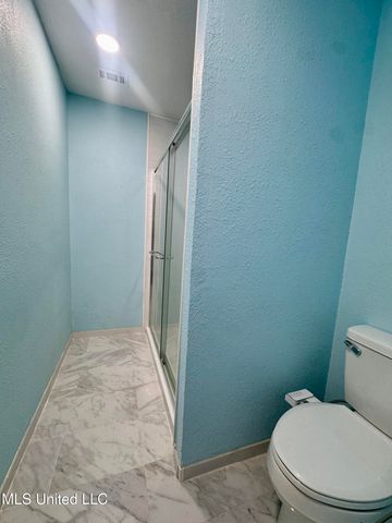 1315 Sussex Drive, Ocean Springs, MS 39564