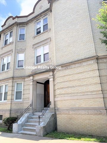 157 Thorndike 1, Brookline, MA 02446