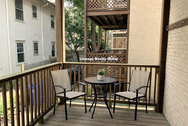 157 Thorndike 1, Brookline, MA 02446