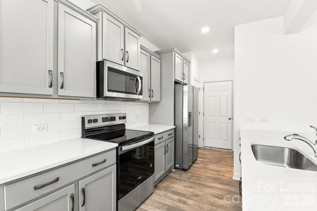 5148 Crestland Avenue B, Charlotte, NC 28269